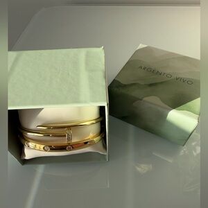 Viral Argento Vivo Gold Nail Bangle Set